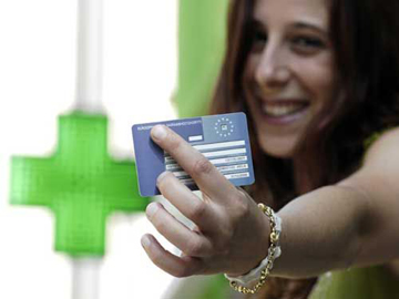 Cui i se cuvine cardul european  de sănătate - cuiisecuvinecard20fb-1392907604.jpg