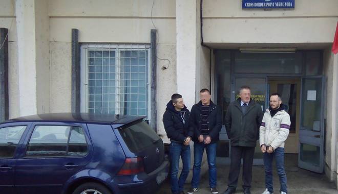 Cum au încercat doi albanezi să treacă ilegal granița - cumauincercatdoialbanezi2-1424769678.jpg