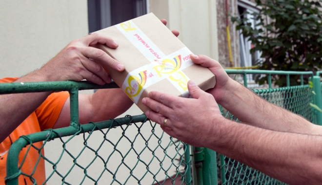 Vrei să trimiți un colet prin poștă? Sfaturi care te pot scuti de bătăi de cap - cumestemaibinecolet-1477836542.jpg