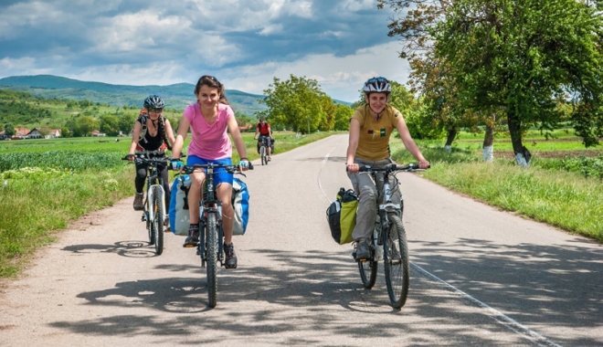 Cum este susținută dezvoltarea cicloturismului în România - cumestesustinuta-1470573193.jpg