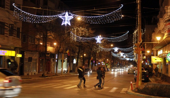 Cum întâmpină orașul Constanța sărbătorile de iarnă - cumintampinaconstanta6-1386008205.jpg
