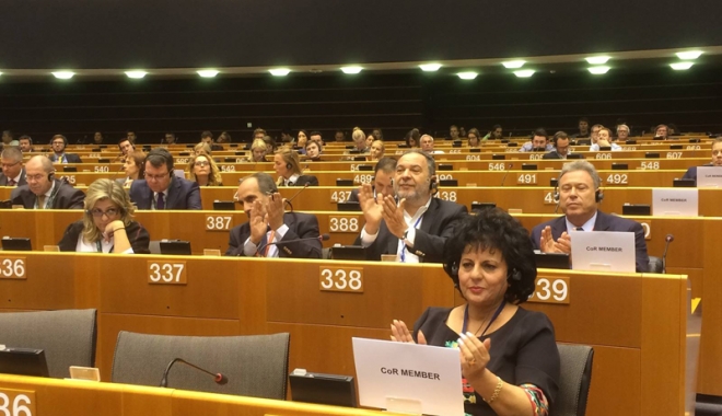 Primarul Mariana Gâju, prezentă la Bruxelles - cumpana-1476284010.jpg