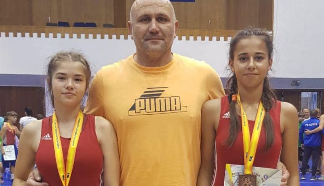 Două sportive de la Victoria Cumpăna au urcat pe podium la Campionatul Naţional de Lupte U15 - cumpana-lupte-1720440947.jpg