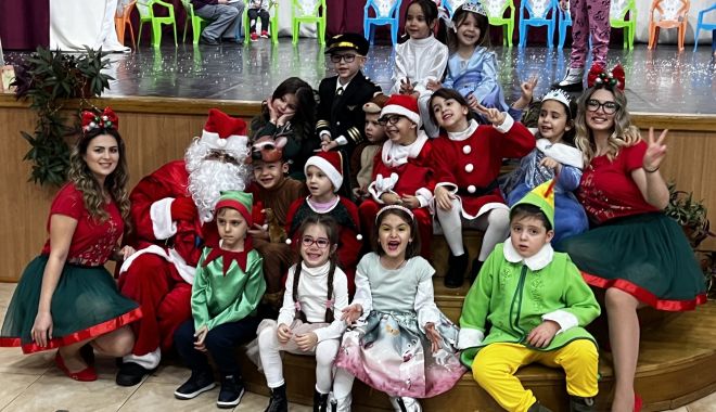 Primăria Cumpăna a organizat un spectacol de excepţie cu elevii unei grădiniţe din localitate - cumpana-spectacol-1702566036.jpg