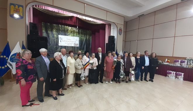 Primăria Cumpăna celebrează familia printr-un spectacol de teatru