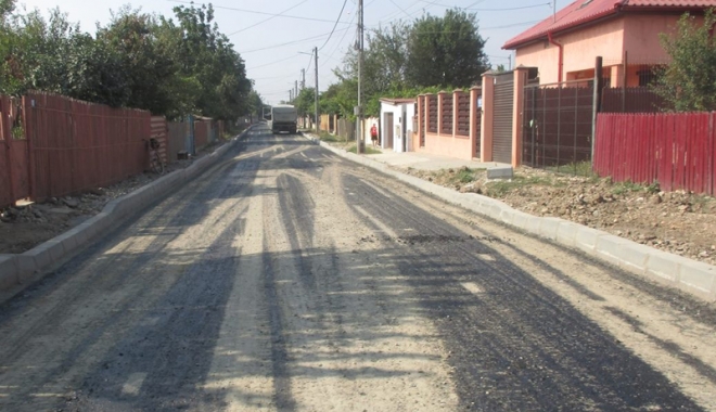 Străzile din comuna Cumpăna, modernizate cu bani europeni - cumpana2-1470670873.jpg