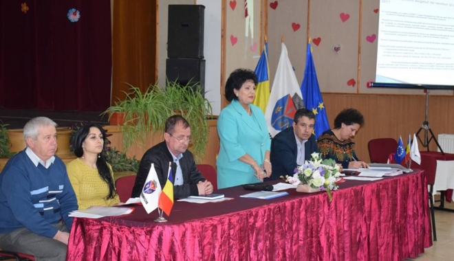 Primăria Cumpăna, dezbatere privind bugetul comunei - cumpana2-1488557012.jpg