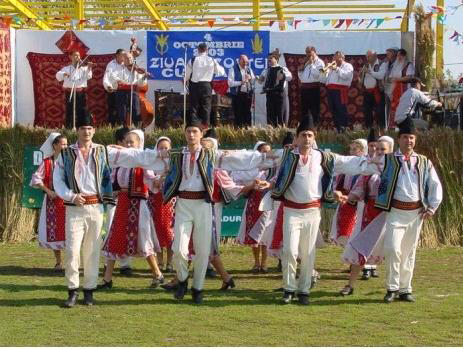 Zilele Recoltei la Cumpăna, celebrată din 2003 până în prezent - cumpana3-1349454213.jpg