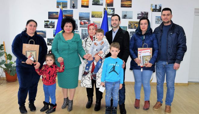 Trei familii din Cumpăna au primit din partea primăriei locuinţe de tip ANL - cumpanaanl-1647370888.jpg