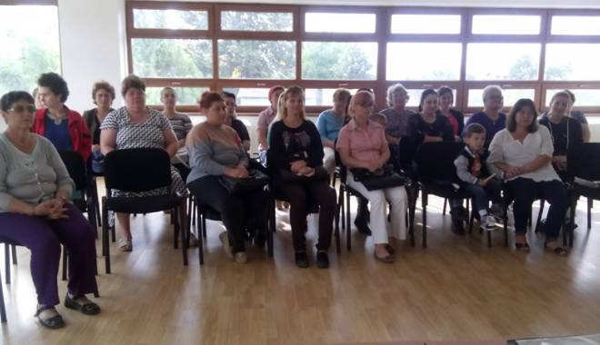 Femei din comuna Cumpăna, calificate ca asistente personale - cumpanafemei-1443111921.jpg