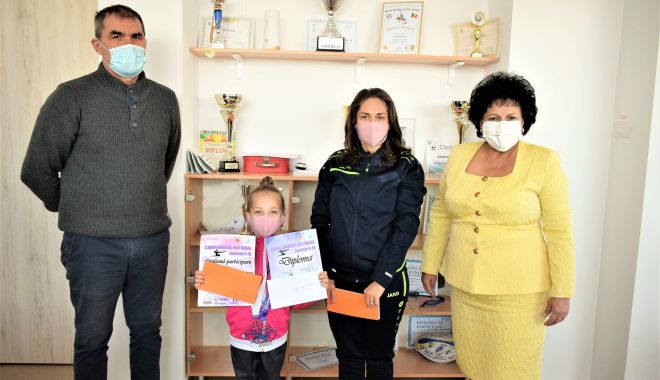 Cadouri oferite de Primăria Cumpăna pentru sportivii din comună - cumpanapremiere-1618146218.jpg