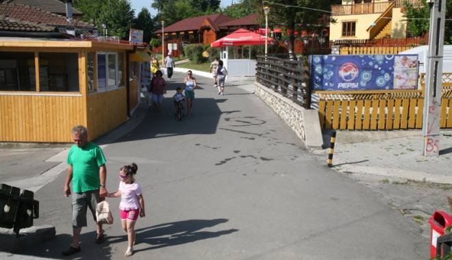 Cum poate fi promovat Satul de Vacanță - cumpoatefi-1433856929.jpg