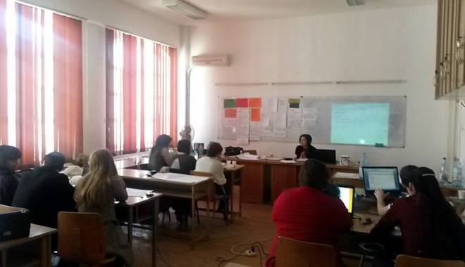 Cum pot preda profesorii constănțeni prin metoda jocurilor - cumpotpreda-1442337790.jpg