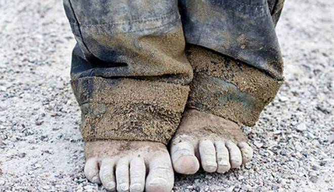 Cum puteți ajuta trei familii sărmane să aibă  un Paște fericit - cumputeti-1428340302.jpg