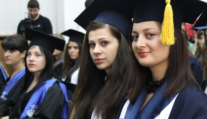 Cum să ajungi student fără diplomă de Bacalaureat - cumsaajungistudent-1407348954.jpg