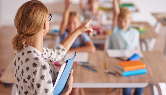 Ligia Deca: ”Dacă profesorii nu se vor întoarce la clase săptămâna viitoare, va trebui să luăm în calcul acest scenariu!” - cumsaconstruiestiorelatieapropia-1685703894.jpg