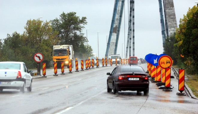 Cum se circulă pe podul Agigea de sărbători - cumsecirculapepodulagigeadesarba-1387733990.jpg