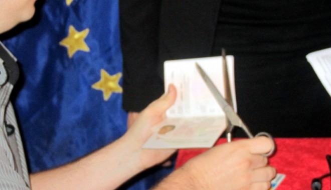 Cum se obține pașaport pentru un copil - cumseobtinepasap-1398350105.jpg