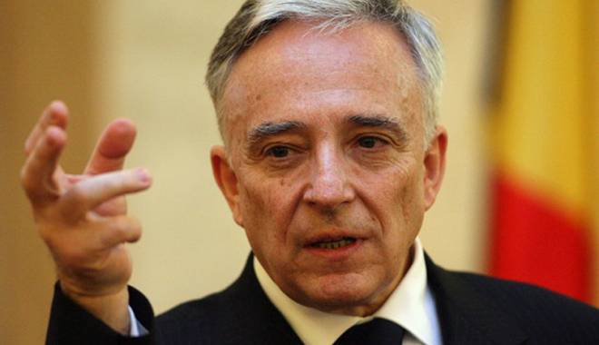 Cum vede Mugur Isărescu evoluția economiei românești - cumvedemugurisarescu-1415280143.jpg