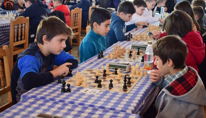 Cupa 1 Decembrie. Șahiștii sărbătoresc Centenarul Marii Uniri - cupa1decembrie50-1543427175.jpg