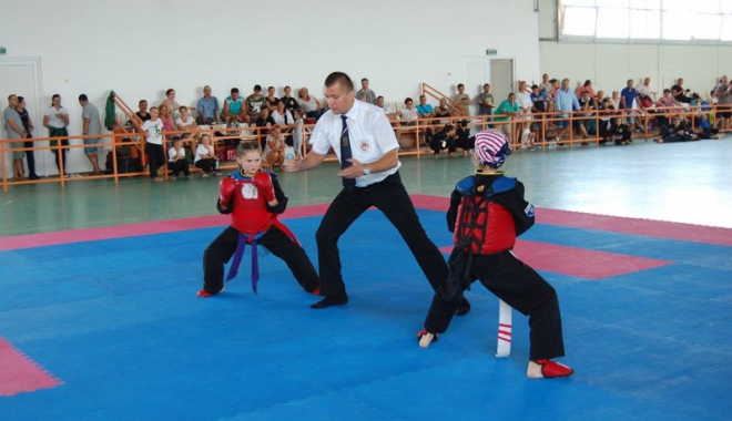 Cupa Aurora 23 August la Qwan Ki Do, dominată de sportivii constănțeni - cupa23august-1472054926.jpg