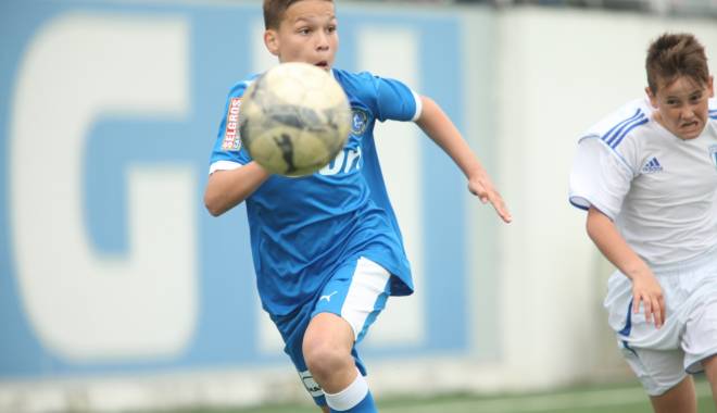 Fotbal: Mâine, se dă startul turneului 