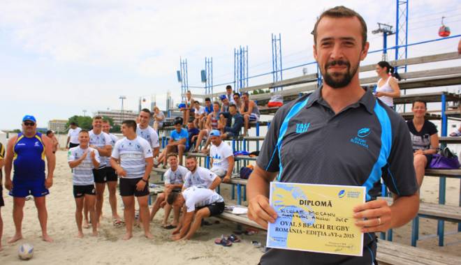 Cupe, diplome și premii speciale, la Oval 5 Beach Rugby - cupaovalrugby8-1435510247.jpg