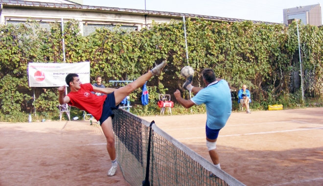 Cupa României la fotbal-tenis, în stațiunea Mamaia - cuparomanie-1467901369.jpg