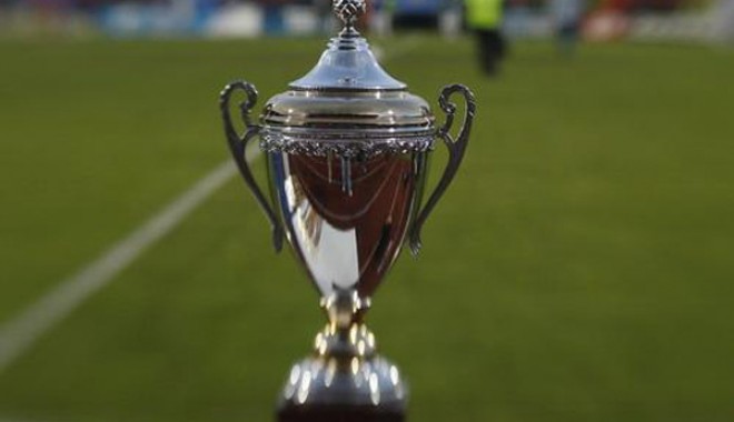 Fotbal / S-au stabilit meciurile din semifinalele Cupei României - cuparomanieitrofeu-1331907874.jpg