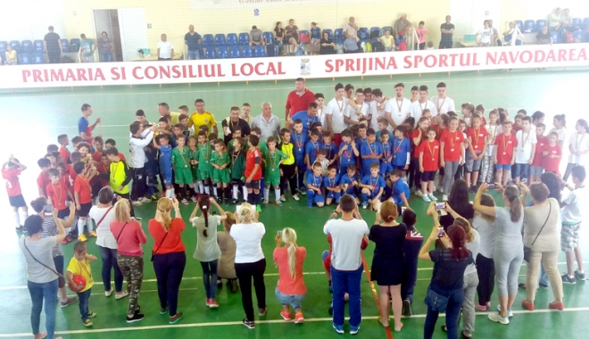 Cupa Sărbătorilor de iarnă ia startul la Năvodari - cupasarb-1512755681.jpg