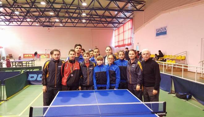 Tenis de masă: Constănțenii, pe podium la Cupa României - cupatenis-1447666723.jpg