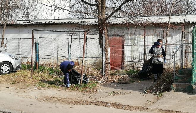 Asistații sociali, scoși la curățenie în Constanța - curatenie4-1582876165.jpg