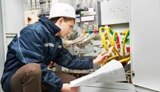 Localitățile Tuzla și Topalu, fără curent electric - curent-1422985952.jpg