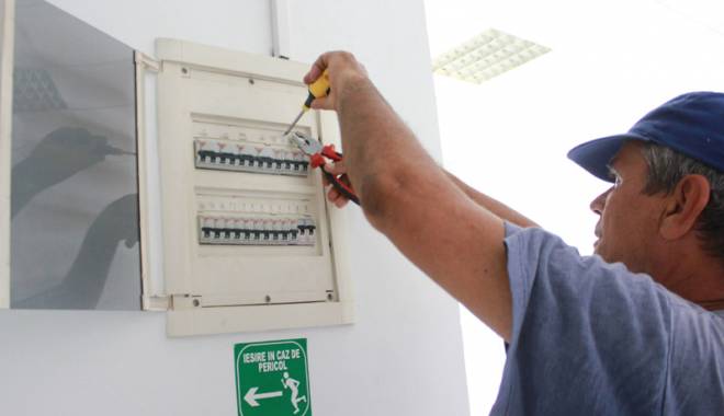 Cartierul Inel II din Constanța, fără curent electric - curent-1426791101.jpg