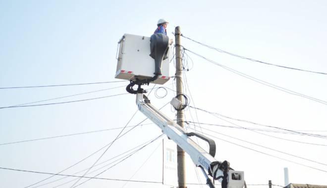 Mai multe localități din județul Constanța și stațiunea Mamaia, fără curent electric - curent-1432143610.jpg