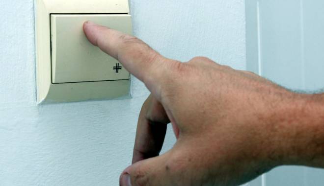 Mai multe zone din Constanța rămân, mâine, fără curent electric - curent-1444236197.jpg