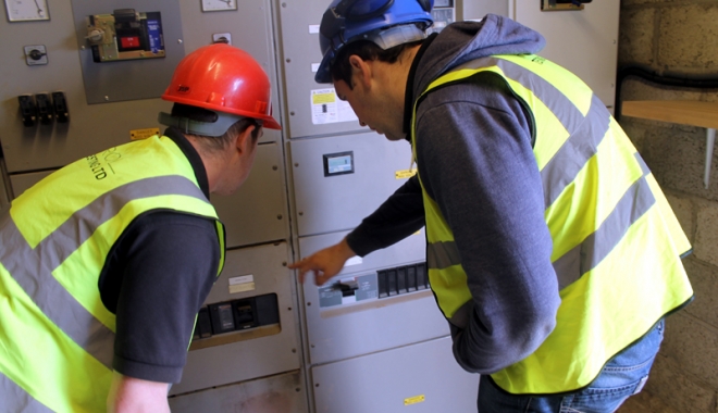 Zona Miga din Constanța, fără curent electric, sâmbătă - curent-1465576843.jpg
