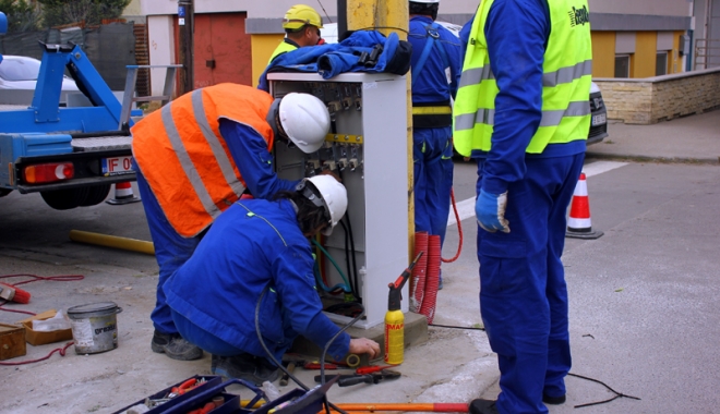 Zona peninsulară din Constanța, fără curent electric - curent-1487255042.jpg