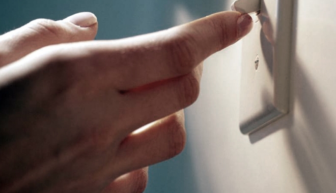Mai multe cartiere din Constanța, fără curent electric - curent-1496162776.jpg