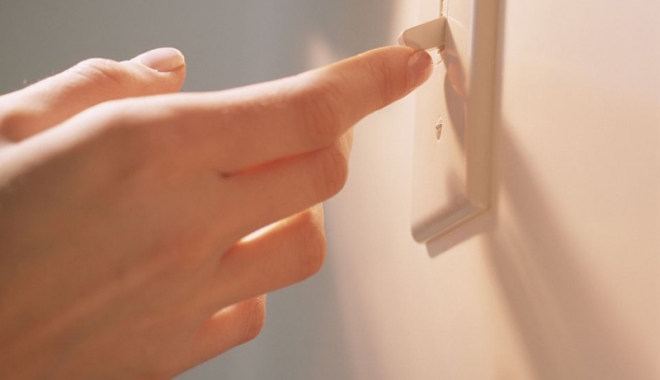 Mai multe cartiere  din Constanța,  fără curent electric - curent-1500303764.jpg