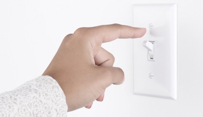 Mai multe străzi din Constanța, fără curent electric - curent-1506864467.jpg