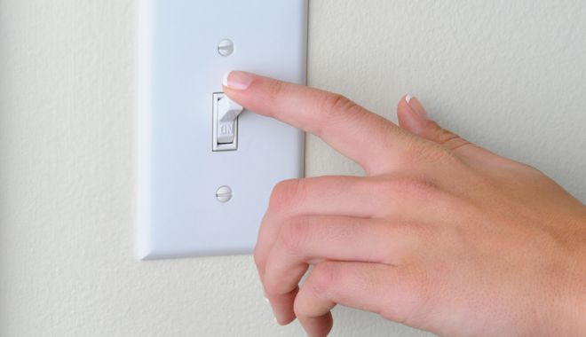 Cartierul Km 5 din Constanța, fără curent electric - curent-1521387292.jpg