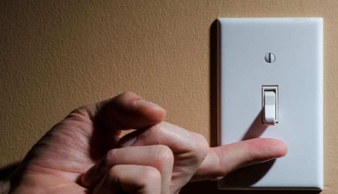 Orașul Ovidiu, fără curent electric - curent-1531843347.jpg