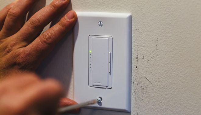 Mai multe localități din județ,  fără curent electric - curent-1537710377.jpg