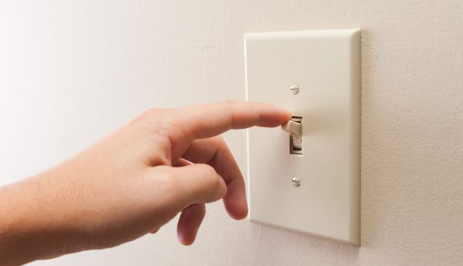 Zona CET și o parte din stațiunea Mamaia, fără curent electric - curent-1596644455.jpg
