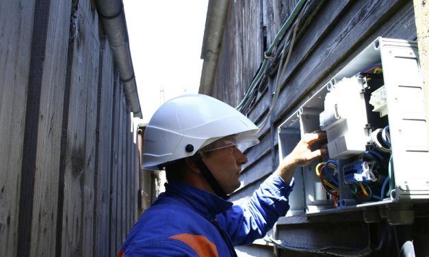 Mai multe zone din Constanța, fără curent electric - curent-1598370642.jpg