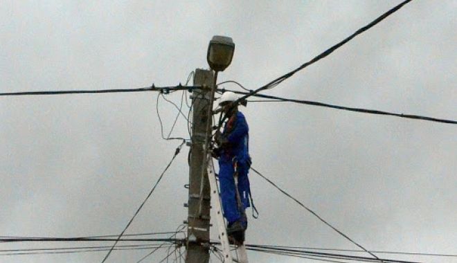 Mai multe zone din Constanţa, fără curent electric - curent-1603033115.jpg