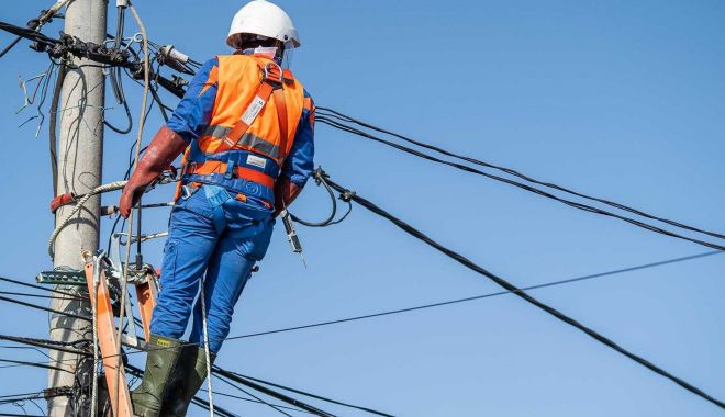 Atenţie, se opreşte curentul electric! - curent-1609086017.jpg