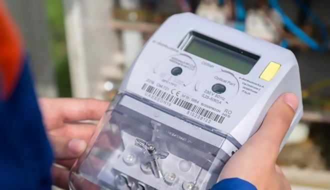 ANRE: Preţurile energiei vor creşte cu până la 13% de la 1 iulie, pentru clienții casnici care nu se află în piața concurențială - curent-1624874189.jpg