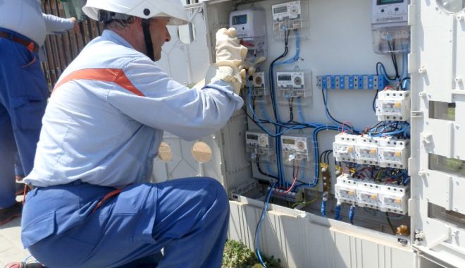 Mai multe zone din Constanţa, fără curent electric - curent-1628531279.jpg